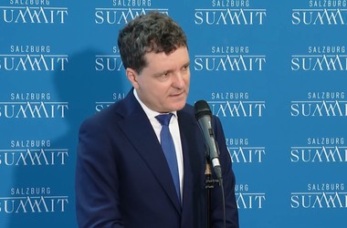 Nicuşor Dan anunţă că la începutul lui august o să avem o asumare a Guvernului în Parlament, pe al doilea pachet de măsuri fiscale: Este remarcabil că partidele pro-occidentale şi-au asumat asta. Cel mai simplu pentru fiecare era să stea în opoziţie