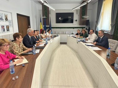 Dragoş Pîslaru: RePowerEU este un program important, pe care l-am negociat la nivel european şi care trebuie prioritizat şi accelerat pentru a reduce factura energetică a peste 100.000 gospodării din România