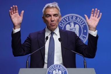 UPDATE  - Vicepremierul Dragoş Anastasiu demisionează din Executivul condus de Ilie Bolojan: Îmi este clar că în acest climat nu mai pot să ajut / Nu sunt şpăgar, sunt un om onest şi integru - VIDEO