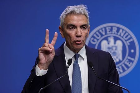 Anastasiu spune că premierul nu i-a cerut demisia: Am vorbit în fiecare zi. Ultima dată, cred că acum două, trei ore. M-a întrebat ce cred, i-am spus ce cred, decizia mea, punct. A spus că respectă decizia
