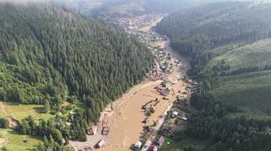 Nicuşor Dan, după inundaţii: Arată cât de importante sunt investiţiile sustenabile în prevenţie şi protecţie împotriva riscurilor climatice / România trebuie să îşi consolideze infrastructura de apărare împotriva dezastrelor naturale