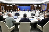Bolojan a discutat primarii despre diminuarea numărului de angajaţi, introducerea grilei unice de salarizare, limitarea numărului de poliţişti locali, impozitarea proprietăţii: Statul nu mai are capacitatea financiară să susţină cheltuielile actuale 