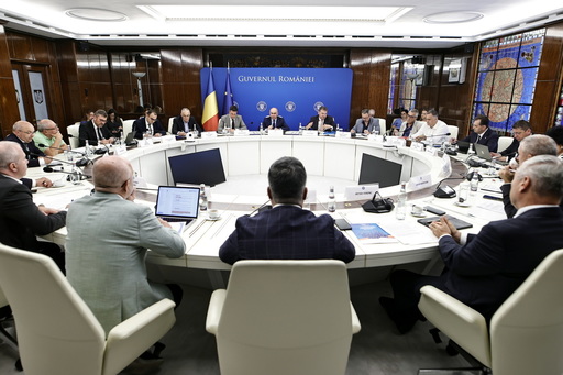 Bolojan a discutat primarii despre diminuarea numărului de angajaţi, introducerea grilei unice de salarizare, limitarea numărului de poliţişti locali, impozitarea proprietăţii: Statul nu mai are capacitatea financiară să susţină cheltuielile actuale 