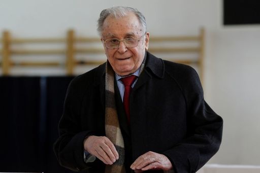 DECESUL LUI ION ILIESCU -  Traian Băsescu transmite condoleanţe „Doamnei Nina Iliescu” şi celor care i-au fost apropiaţi şi respectul cuvenit memoriei Primului Preşedinte Ales al României