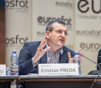 INTERVIU - Cristian Preda, politolog: Bolojan a fost cât pe-aci să intre-n cursa pentru şefia statului. De fapt, dacă Iohannis n-ar fi rămas la Cotroceni după ce se încheiase al doilea mandat, preşedintele ţării ar fi fost azi Bolojan


