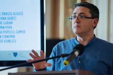INTERVIU - Cosmin Popa, istoric: Moştenirea lui Iliescu poate fi caracterizată printr-un singur cuvânt: toxică. A guvernat folosindu-se copios de instrumentele războiului hibrid înainte să fie formalizat şi teoretizat de Gherasimov şi aplicat de Putin

