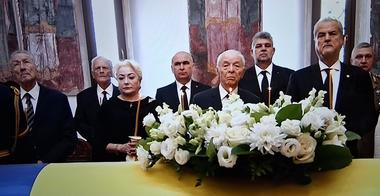 Adrian Năstase, la funeraliile lui Ion Iliescu: Chiar dacă am avut şi controverse de-a lungul anilor, l-am respectat pentru multe dintre lucrurile pe care le-a împlinit, pentru capacitatea de a crea consens/ Ce spune despre absenţele de la ceremonii