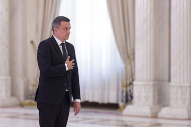 Grindeanu anunţă şedinţă PSD pentru a analiza ”situaţia creată în coaliţie ca urmare a ”poziţionării unor parteneri” faţă de ceremoniile dedicate lui Ion Iliescu