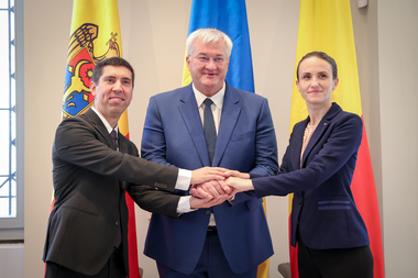 Oana Ţoiu, la a patra reuniune a Trilateralei miniştrilor de Externe din România-Ucraina-Republica Moldova: Contribuim la asigurarea unei conectivităţi transfrontaliere mai puternice, la o integrare europeană accelerată pentru Ucraina şi Republica Moldova