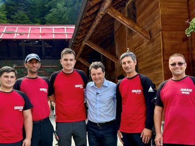 Preşedintele Nicuşor Dan şi vicepremierul Tanczos Barna, întâlniri cu salvamontiştii - FOTO
