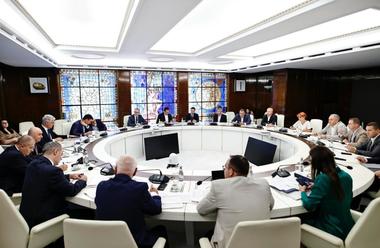 Asociaţia Municipiilor, după întâlnirea cu premierul: În ceea ce priveşte pachetul de măsuri privind reforma administraţiei publice, toate propunerile formulate au fost preluate de către Guvern / Care sunt aspectele asupra cărora s-a convenit