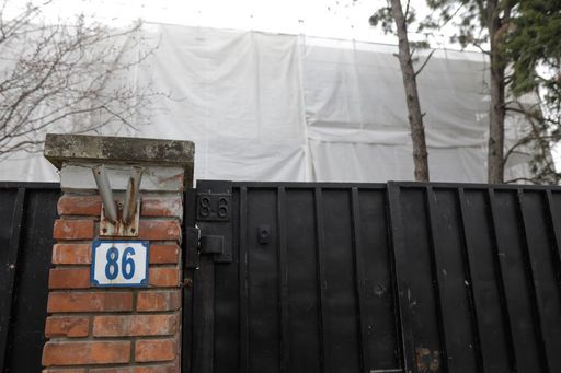Vila RA-APPS din Aviatorilor, aflată în renovare, despre care se spunea că este pregătită pentru Klaus Iohannis, a fost trecută de Guvern din domeniul public al statului, în domeniul privat, în vederea închirierii