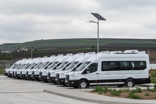 Preşedintele CJ Iaşi, despre acuzaţiile privind achiziţia microbuzelor electrice şi a mobilierului şcolar: PSD Iaşi încearcă să exploateze politic, cu apeluri ipocrite, investiţii necesare pentru judeţ