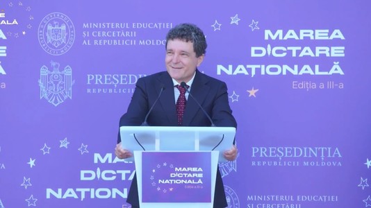 UPDATE - Nicuşor Dan, la Chişinău: Aţi dat un exemplu lumii întregi prin lupta pe care aţi dat-o în timp, în ciuda presiunilor, pentru a păstra această limbă şi această identitate - VIDEO