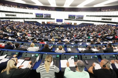 Virgil Popescu: Am votat pentru adoptarea poziţiei Parlamentului European privind reforma Directivei pachetelor de servicii turistice, astfel încât drepturile călătorilor să fie garantate în situaţii neprevăzute