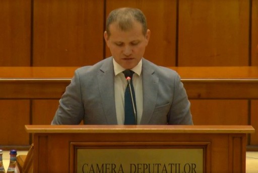 UPDATE - AUR a depus moţiune simplă împotriva ministrului Mediului, Diana Buzoianu şi cere calendar pentru finalizarea hidrocentralelor şi obligarea guvernului să reia de urgenţă lucrările / Moţiunea, dezbătută luni şi supusă votului miercuri