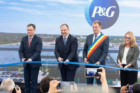 Ştefan Radu Oprea: Trebuie să încurajăm investiţiile în economia românească, să vorbim pozitiv despre potenţialul nostru, să venim cu măsuri proactive cum sunt cele din Programul PSD de relansarea economică

