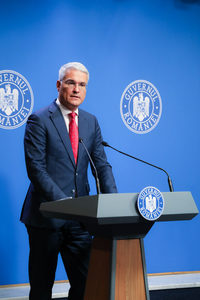 Pîslaru: În acest moment există o împărţire între PNRR, Programul de transport, politica de coeziune şi noul angajament pe SAFE, astfel că absolut toate segmentele de autostradă A7 şi A8 sunt prinse cu finanţare, deci vor continua