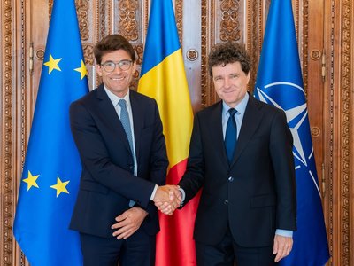 Nicuşor Dan, întâlnire cu reprezentanţii companiei Airbus: Industria românească de apărare trebuie să joace un rol activ în parteneriatele europene. Este o oportunitate şi o responsabilitate