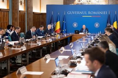 UPDATE - Ilie Bolojan: Am decis să prelungim plafonarea adaosului comercial la alimentele de bază cu încă şase luni, până la 31 martie 2026 / Intervenţiile directe în piaţă nu rezolvă problema pe termen lung / LISTA produselor 