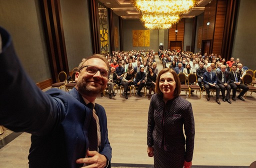 Fritz: Mâine, Preşedinta Maia Sandu are nevoie de fiecare vot pentru a ţine Moldova pe drumul european. Şi la Timişoara se poate vota. Dacă ai colegi sau cunoscuţi care pot vota mâine, spune-le că îi susţii. Fiecare vot e o declaraţie de libertate