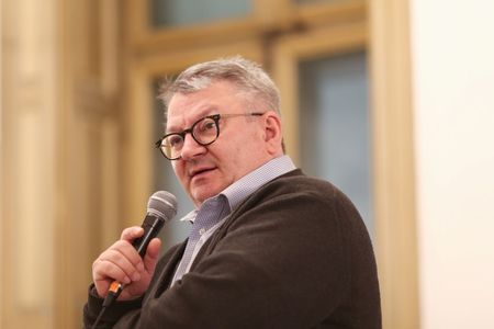 INTERVIU - Armand Goşu, istoric: SRI nu are capacitatea să elimine influenţa rusească în România / Serviciile vor să îndepărteze orice suspiciune asupra lor: „Nu suntem noi în spatele lui Georgescu! N-am pregătit noi o lovitură de stat”