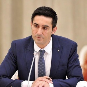 Claudiu Manda: Am acceptat candidatura la funcţia de secretar general al PSD, alături de Sorin Grindeanu, cu conştientizarea responsabilităţii pe care o implică