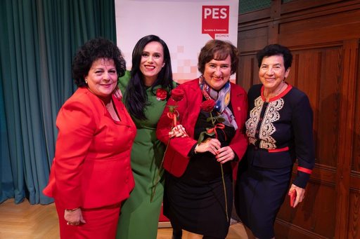 Fostul ministru al Muncii Simona Bucura Oprescu, aleasă în Biroul Executiv al PES Woman: Prea multe femei trăiesc încă în teamă în Europa - teamă de abuz, de excludere sau de a nu fi ascultate. Dar noi ştim că egalitatea nu mai poate aştepta - FOTO