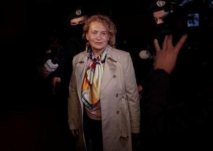 Nicuşor Dan a semnat decretul privind trecerea în rezervă a general-maiorului Florentina Ioniţă, director al Spitalului Militar, cercetată pentru ilegalităţi cu fonduri europene: O armată puternică înseamnă nu doar dotări moderne, ci şi integritate