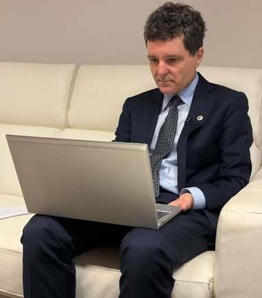 Nicuşor Dan, după promulgarea legii privind reforma sănătăţii: Medicii de familie vor putea deschide mai uşor puncte de lucru în localităţi mici, pacienţii cu boli grave vor beneficia de servicii decontate integral în regim de spitalizare de zi
