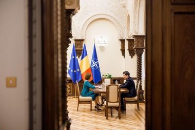 Maia Sandu a discutat cu Nicuşor Dan despre sprijinul României pentru aderarea R. Moldova la UE şi despre parteneriatul strategic bilateral - FOTO