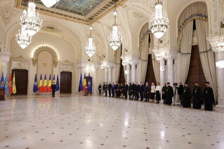 Nicuşor Dan, la ceremonia de decorare a Sanctităţii Sale Bartolomeu I, Patriarhul Ecumenic al Constantinopolului, şi a Patriarhiei Române: Statul român, un garant al libertăţii de conştiinţă şi de credinţă, precum şi un partener loial al Bisericii - FOTO 
