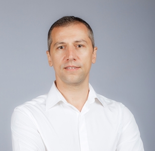 Silviu Iordache, fost prefect, îşi anunţă candidatura, ca independent, la preşedinţia Consiliului Judeţean Buzău: ”Împotriva lui Ciolacu. Împotriva sistemului. Pentru Buzău”