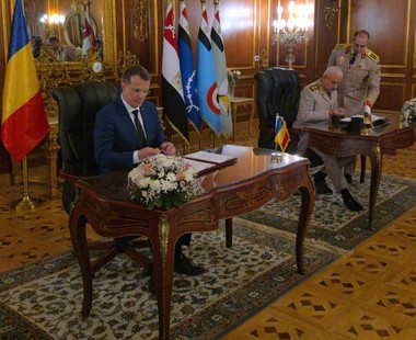Ionuţ Moşteanu, după ce a semnat Memorandumul de Înţelegere privind cooperarea militară între România şi Egipt: România recunoaşte rolul esenţial al Egiptului în menţinerea securităţii şi a păcii în Orientul Mijlociu şi Africa de Nord
