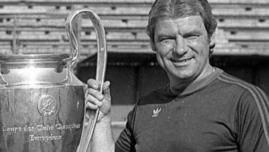 Ilie Bolojan: De Emerich Ienei se leagă multe din momentele memorabile ale fotbalului românesc. Noaptea în care, sub bagheta lui, Steaua a câştigat Cupa Campionilor Europeni, un moment pe care microbiştii nu îl pot uita o viaţă întreagă