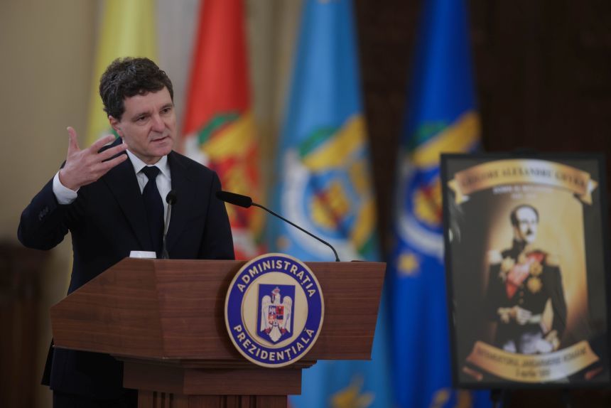 Nicuşor Dan, la repatrierea rămăşiţelor pământeşti ale ultimului domnitor al Moldovei: Cred că trebuie să ne gândim la o terapie prin memorie care să ducă la o pacificare a societăţii româneşti de azi - FOTO, VIDEO