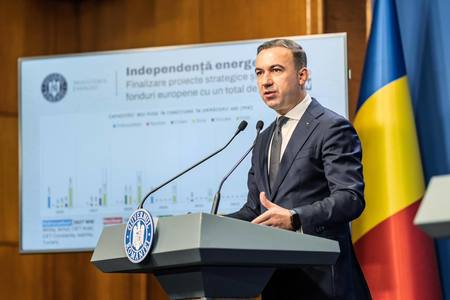 Bogdan Ivan: Protejăm securitatea energetică a României şi aplicăm ferm sancţiunile internaţionale ce vizează Lukoil / Nu voi solicita prelungirea termenului de 21 noiembrie / România trebuie să preia controlul asupra companiei

