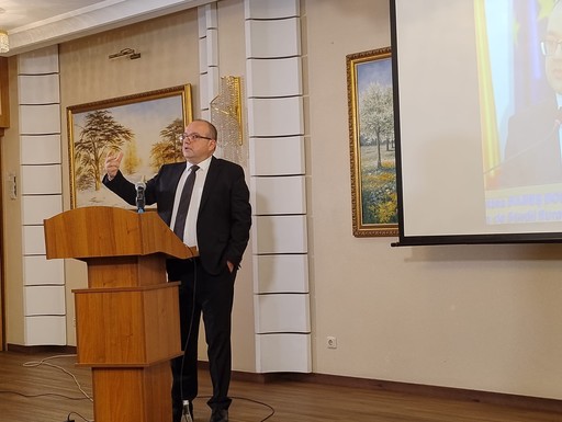 INTERVIU - Valentin Naumescu, consilier prezidenţial: Simt că am recuperat o mare parte din prejudiciul de imagine provocat de criza de la sfârşitul lui 2024 / Priorităţile României în următorii 4 ani: apărarea, lărgirea UE şi competitivitatea economică