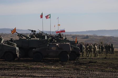 Nicuşor Dan, la încheierea exerciţiului militar „DACIAN FALL 25”, de la Cincu: A demonstrat importanţa mobilităţii militare ca factor esenţial pentru descurajare şi apărare colectivă, confirmând capacitatea NATO de a reacţiona rapid şi eficient