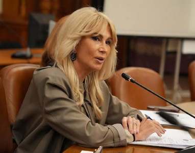 Raluca Turcan: Ilie Bolojan pare că rezistă şi bine face / Este cel mai important lider cu pârghii concrete, executive, decis să rezolve probleme acumulate în timp, generate inclusiv de către Marcel Ciolacu

