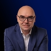 Candidatul PNL-USR la preşedinţia Consiliului Judeţean Buzău acuză o campanie de denigrare: Un film generat cu AI, în care sunt denigrat şi în care se rostogolesc exclusiv minciuni - VIDEO