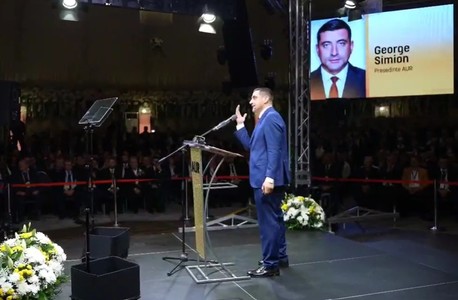 George Simion, ales pentru un nou mandat la şefia partidului AUR: Încep al doilea mandat  într-o situaţie cât se poate de incertă. În 2026 se poate întâmpla orice, de la a fi arestat până la a forma o guvernare cu AUR