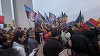 Steaguri cu imaginea soţilor Georgescu, aduse la Alba Iulia se către susţinătorii fostului prezidenţiabil - FOTO, VIDEO
