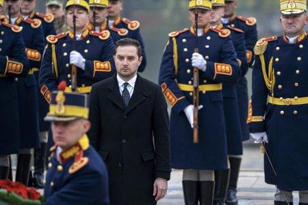 Stelian Bujduveanu: Ziua Naţională ne aminteşte că o ţară se întemeiază pe valori: responsabilitate, grijă, solidaritate şi demnitate / Mandatul meu ca primar general se apropie de final, dar rămân profund recunoscător pentru încrederea primită