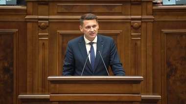 ŞEDINŢĂ SOLEMNĂ ÎN PARLAMENT – Abrudean: Avem nevoie de o clasă politică unită / A favoriza ieşirea României din Europa şi din spaţiul euro-atlantic este trădare şi nu ne jucăm cu aceste câştiguri - VIDEO