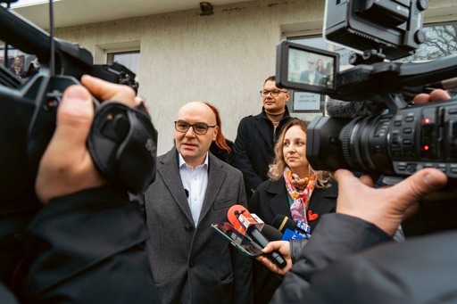 ALEGERI LOCALE PARŢIALE - Mihai Răzvan Moraru, candidat la CJ Buzău: Am votat pentru curaj! Curajul nostru, al tuturor şi pentru puterea pe care o avem atunci când mergem la vot