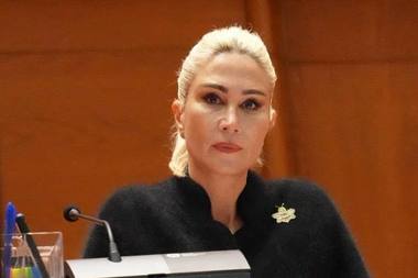 Raluca Turcan (PNL): Modul în care patru judecători CCR sfidează o ţară întreagă mă determină să iniţiez o amplă modificare a legii de funcţionare a CCR: Sancţiuni pentru boicotarea deciziilor, posibilitatea revocării judecătorilor de către Parlament