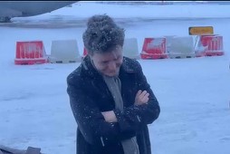 UPDATE - Ministrul Apărării: Costul penultimului zbor al preşedintelui Nicuşor Dan cu aeronava Spartan la Paris a fost de aproximativ 30.000 de euro / Explicaţii privind întârzierea aeronavei care l-a adus pe preşedinte în ţară miercuri seară - VIDEO