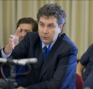 INTERVIU - Corneliu Bjola: România ar trebui să iniţieze dezbateri cu Franţa, Regatul Unit, cu alţi parteneri europeni privind o capacitate europeană de descurajare nucleară, cu componente desfăşurate pe teritoriul românesc. Dezbaterea, demarată acum!

