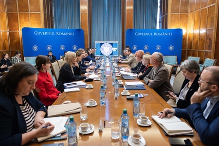 Guvern: Comitetul pentru analiza şi revizuirea legislaţiei din domeniul justiţiei a decis realizarea unui audit independent al sistemului de repartizare aleatorie a cauzelor şi plan multianual pe 5 ani, privind acoperirea deficitului de resurse umane